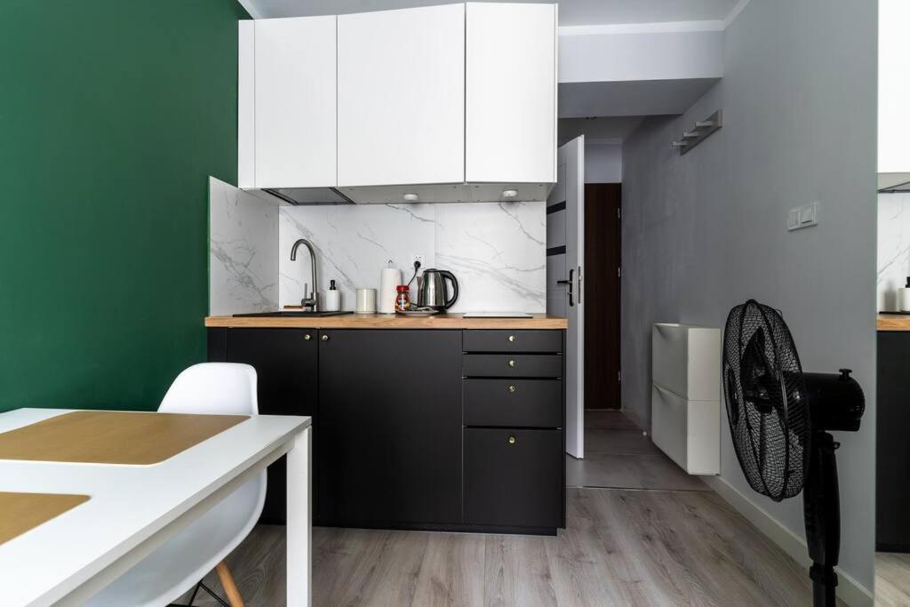 Close-central - Great Location - Cozy - Ogrodowa#2 Warszawa