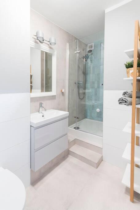 Close-central - Great Location - Cozy - Ogrodowa#2 *